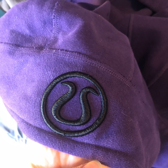 Purple Lulu lemon scuba hoodie - Picture 3 of 5